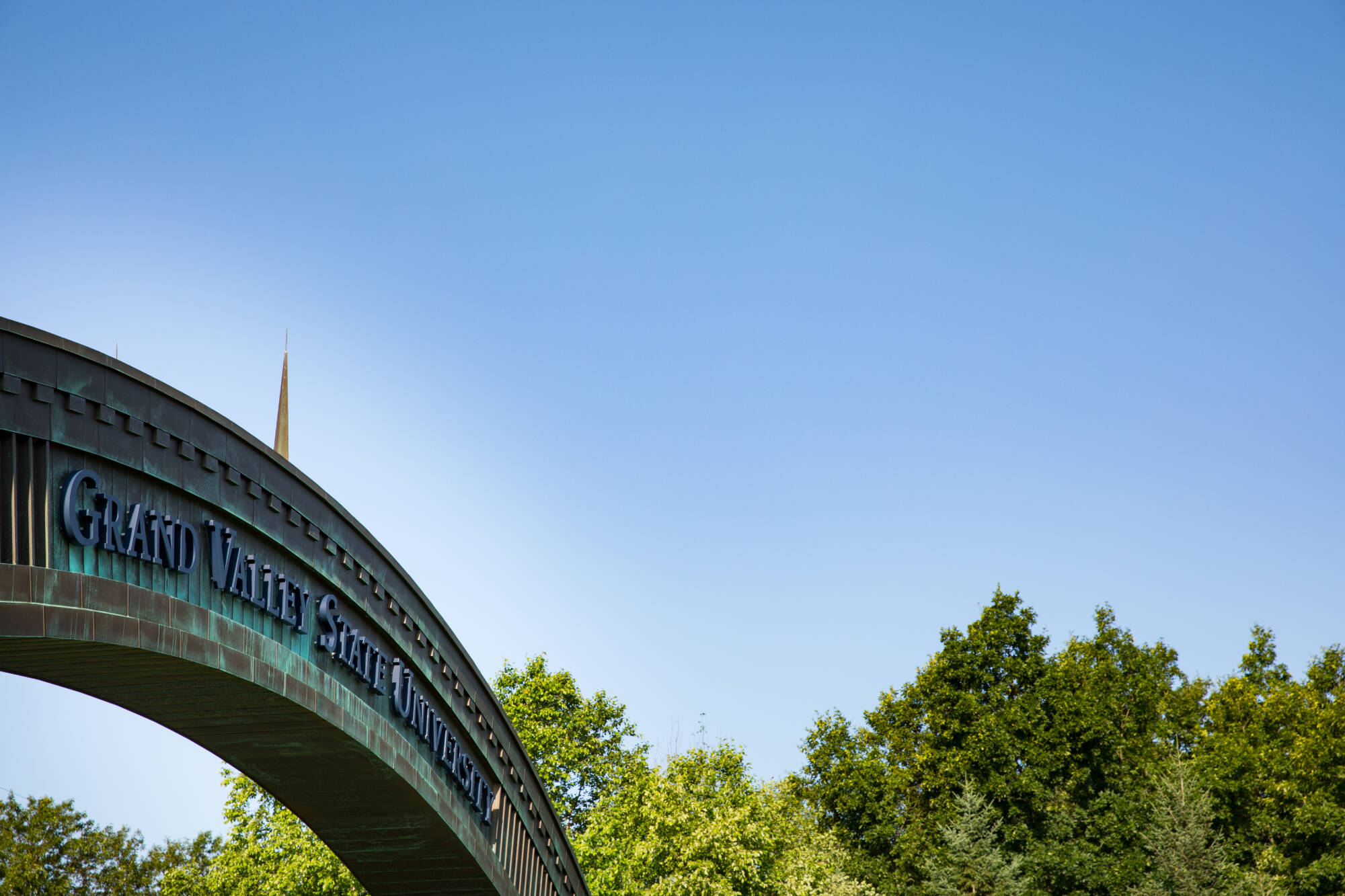 Arch at the main entrance of Grand Valley State University.